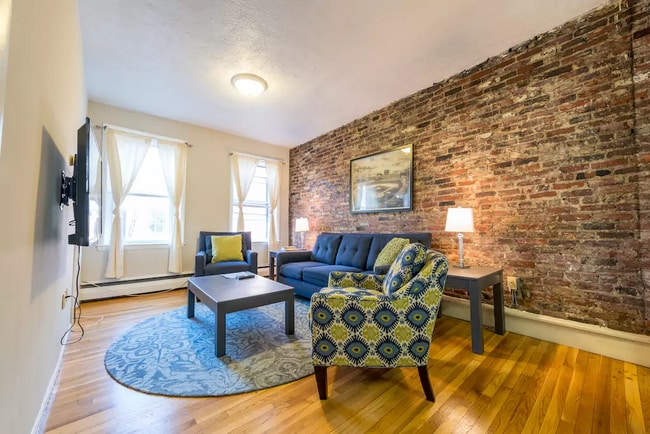 Photo - 15 Garden St Unit 4