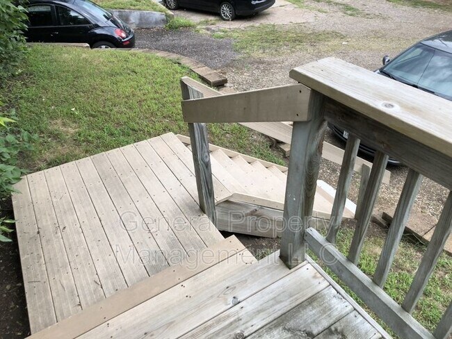 Photo - Great 3 Bed 1 Bath close to Water St. and ...