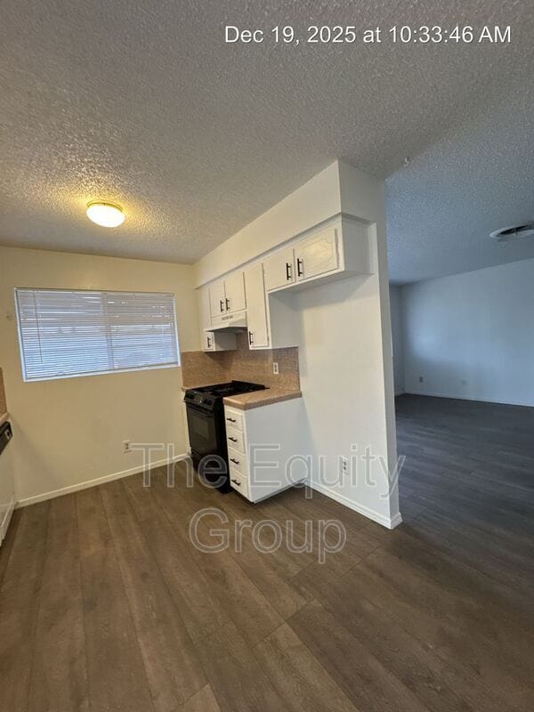 Photo - 2012 S County Center Dr