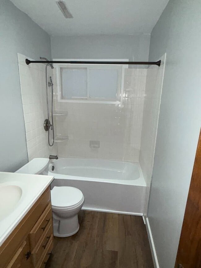 Photo - 12 Thornton Dr
