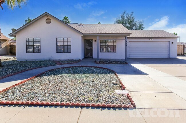 Building Photo - 515 E Rockwood Dr