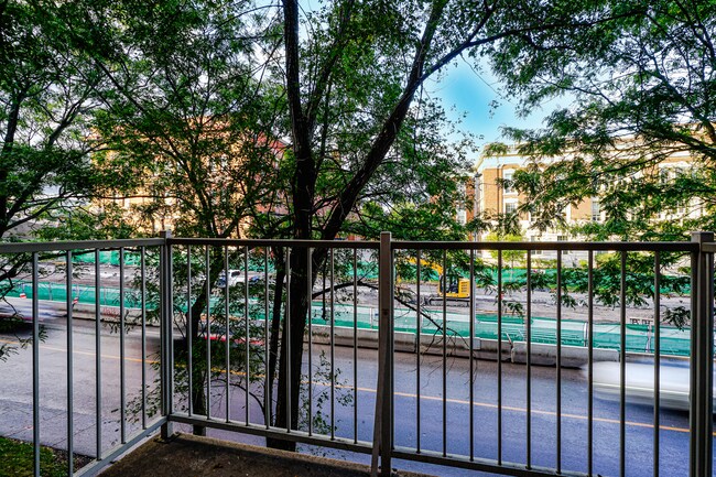 Photo - 2390 Pie-IX Blvd Unit 2