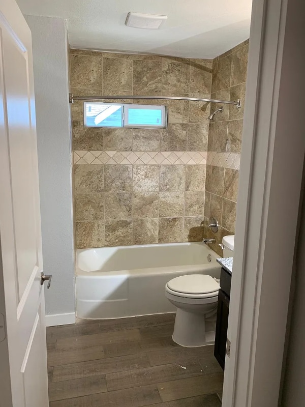 Building Photo - 2535 Sharon St