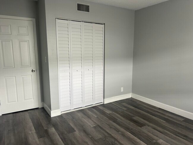 Photo - 3232 NW 84th Ave