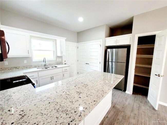 Photo - 1723 Davenport St Unit 4