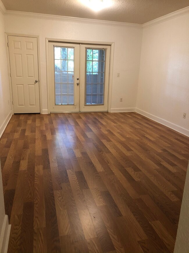 Building Photo - 304 E South St Unit 2029 Rental
