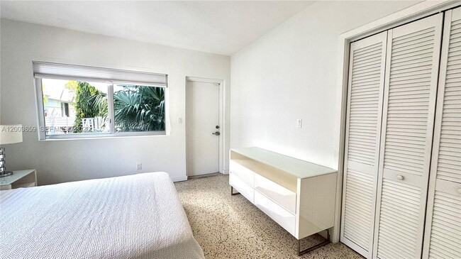 Photo - 643 Jefferson Ave Unidad 3