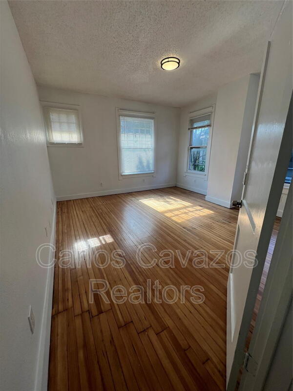 Photo - 5107 Columbia Ave Unit C