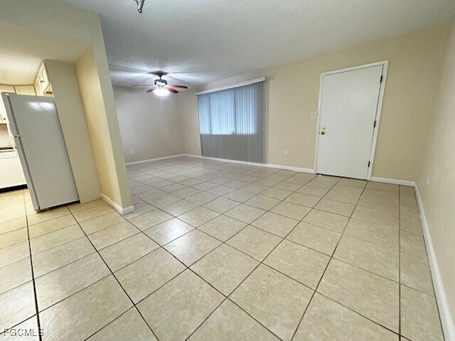 Photo - 4906 Victoria Dr Unit 412