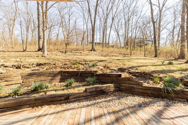 Photo - Charming Ranch Home with a great yard in Desirable Southwest Columbia