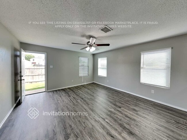 Photo - 4837 Waterford Dr