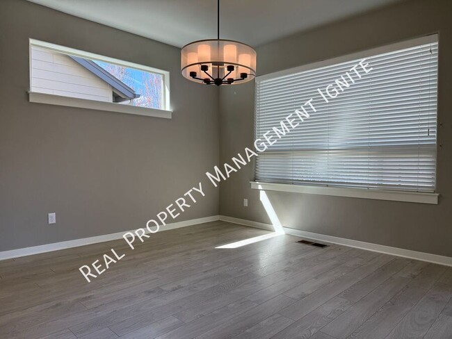 Photo - 3751 SW Coyote Ln