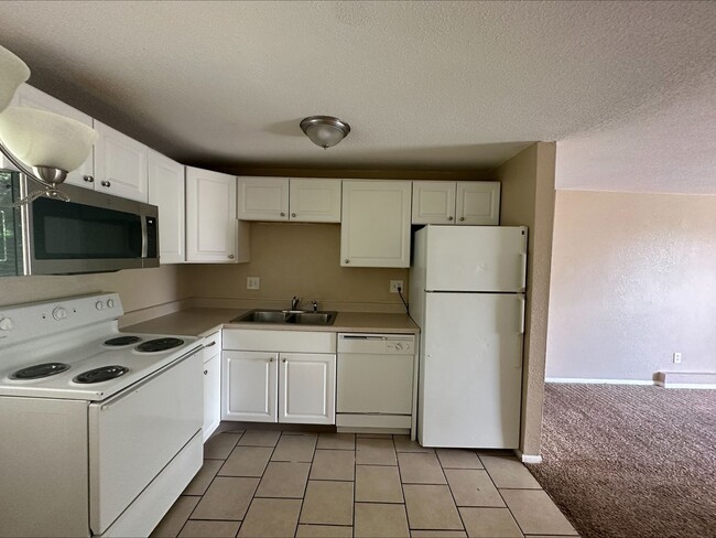 Photo - 7080 Alegre Cir Unit 1