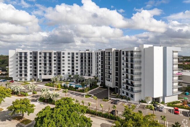 Metropolitan Coral Springs