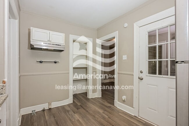 Photo - 2690 Suwanee Ave