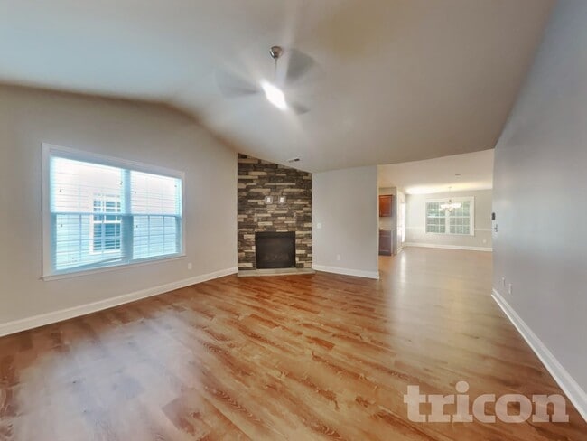 Photo - 5433 Misty Hill Cir