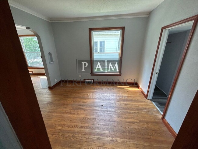 Photo - 3269 S New York Ave