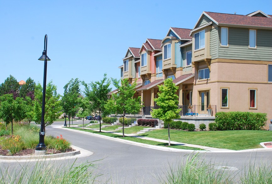 Farmington Crossing Apartments For Rent in Farmington, UT