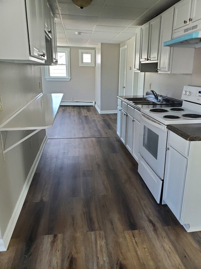 cocina de galera - 78 Cowden St Unidad 2