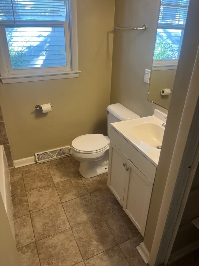 Photo - 6615 W Keefe Avenue Pky