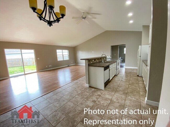 Photo - 1254 Crown Ct