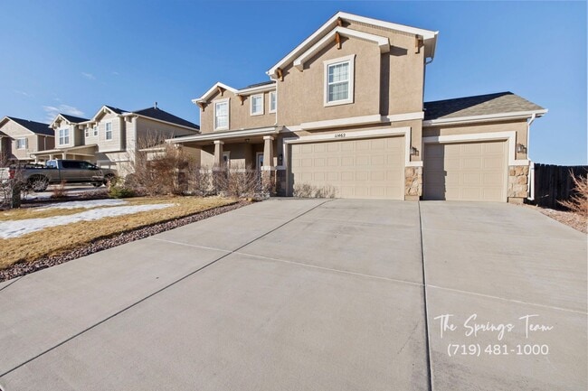 Photo - STUNNING 4BD HOME w/ NO ELECTRIC BILL! - Security Deposit Waiver Available