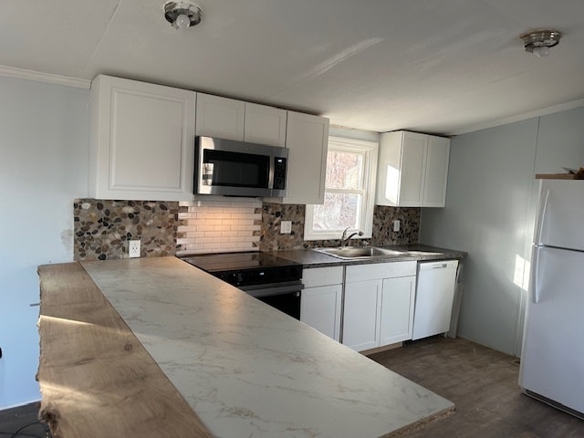 Photo - 11 Hillside Ave