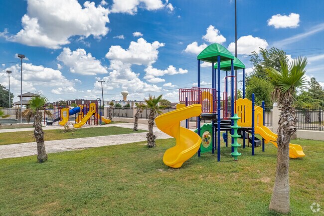 Parque infantil - Falls of Alta Vista