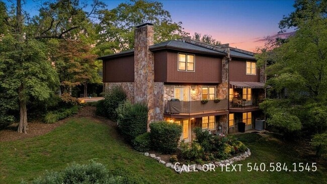 Photo - 3331 Stonehenge Square