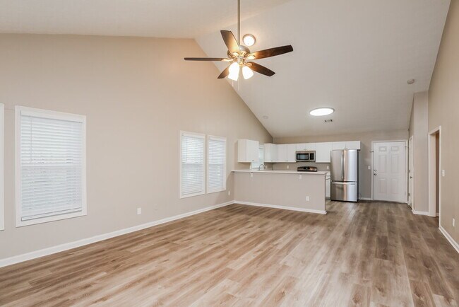 Photo - 5563 Newberry Point Dr