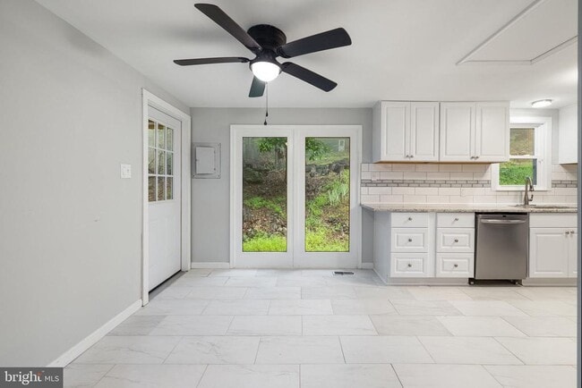 Photo - 247 Marsden Hts Rd