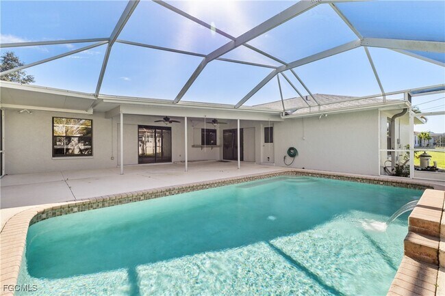 Photo - 132 NE 7th Ave