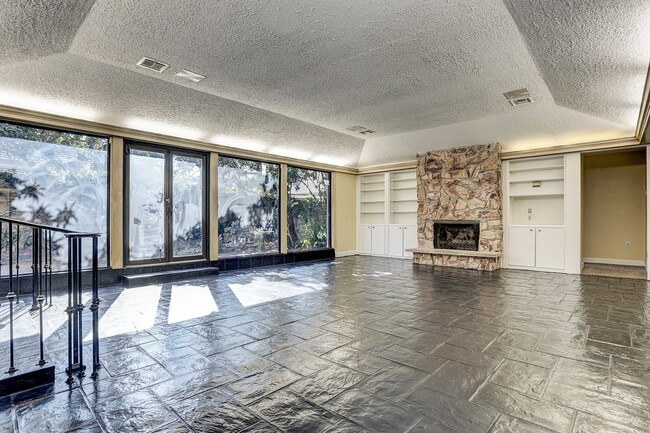 Photo - 5203 Braesvalley Dr