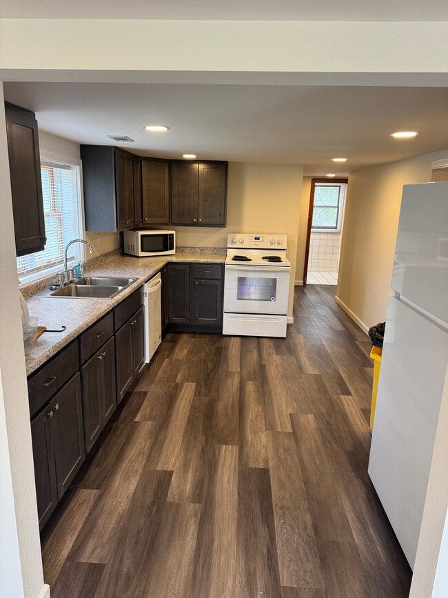 Photo - 3485 Bray Rd
