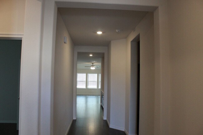 Photo - 6428 Yorkdale St