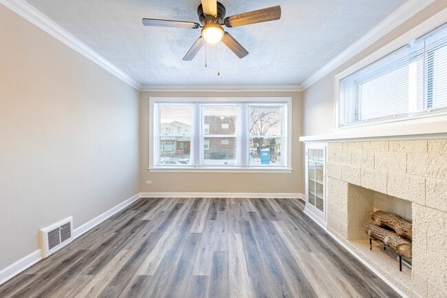 Photo - 8401 S Paulina St