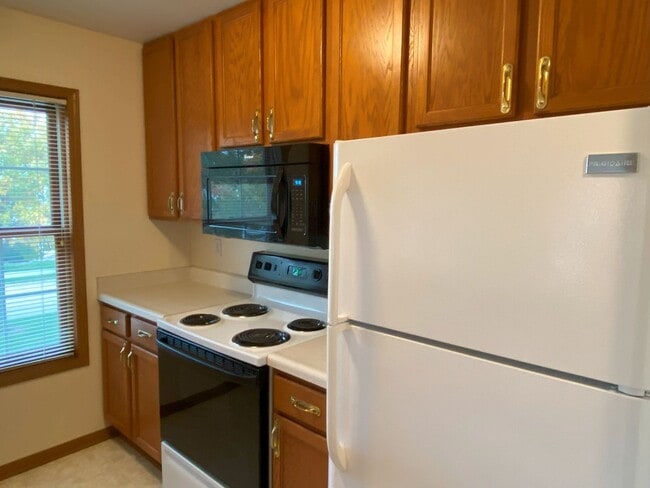 Photo - 2604 Stange Rd Unit S2604-9