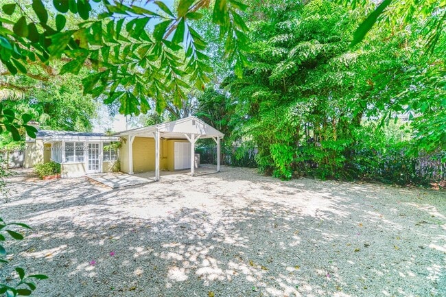 Photo - 6290 SW 70th St