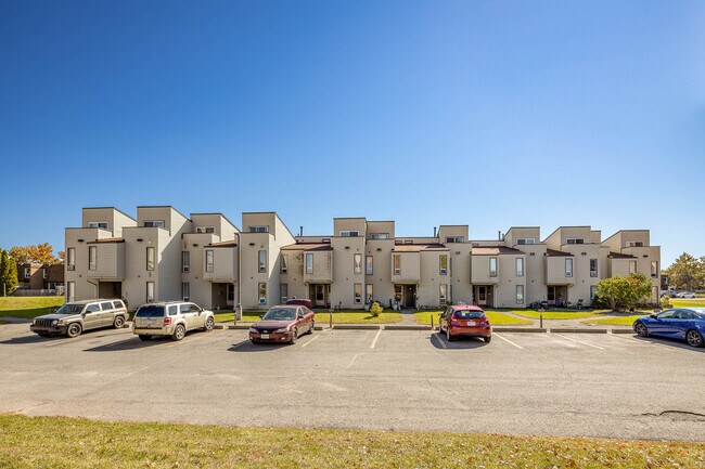 Photo - Windsor Park Village