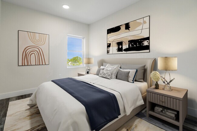 Bedroom - 80 Romaine Ave