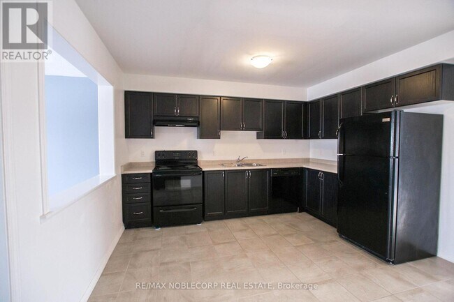 Photo - 1287 Coleman Cres