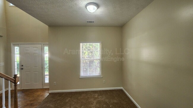 Photo - 207 Kendrick Estates Dr