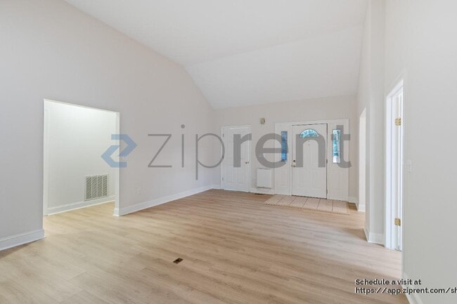 Photo - 6 Tiburon Pl