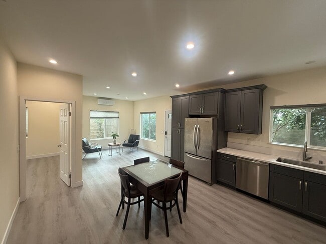 Photo - 4902 Temple City Blvd