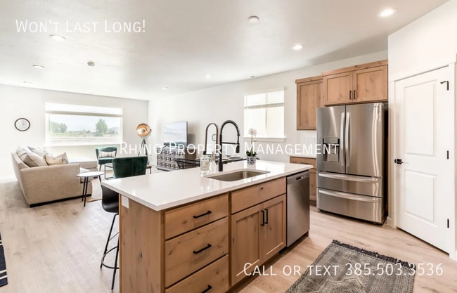 Photo - 593 S 1020 W