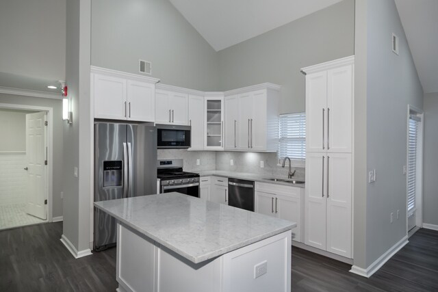 Building Photo - Fairfield Charles Pond at Coram Rental