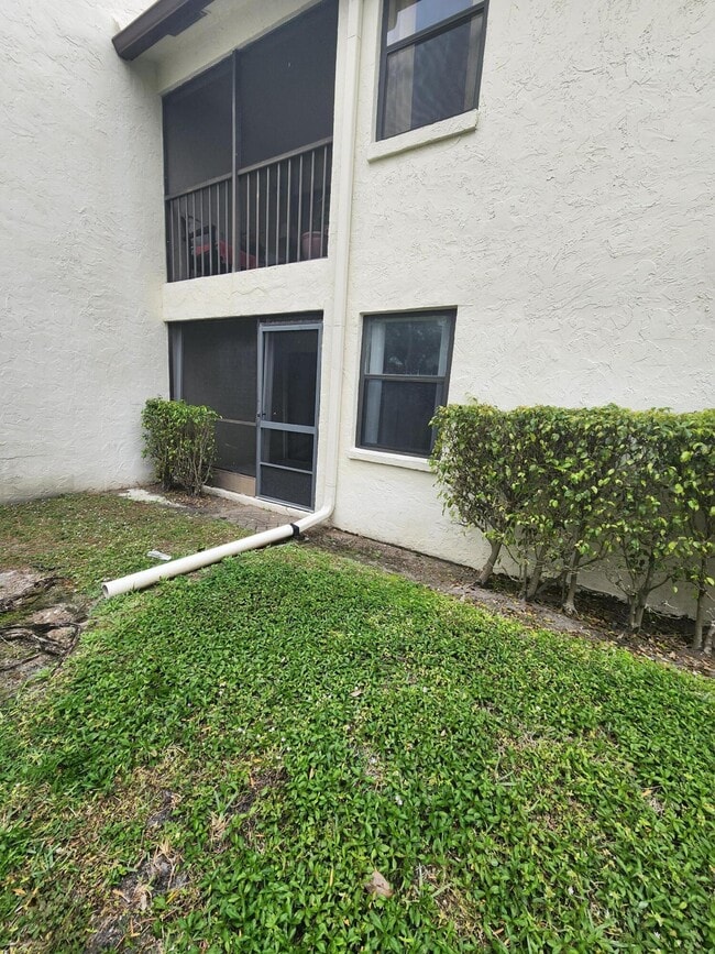 Photo - 3345 Lucerne Park Dr Unit 3345