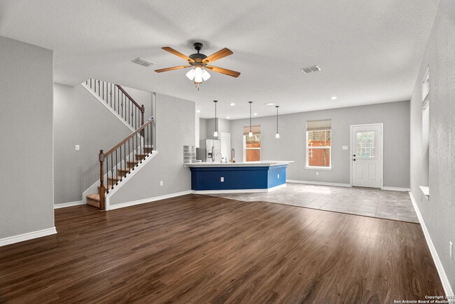 Photo - 5911 Eckhert Rd