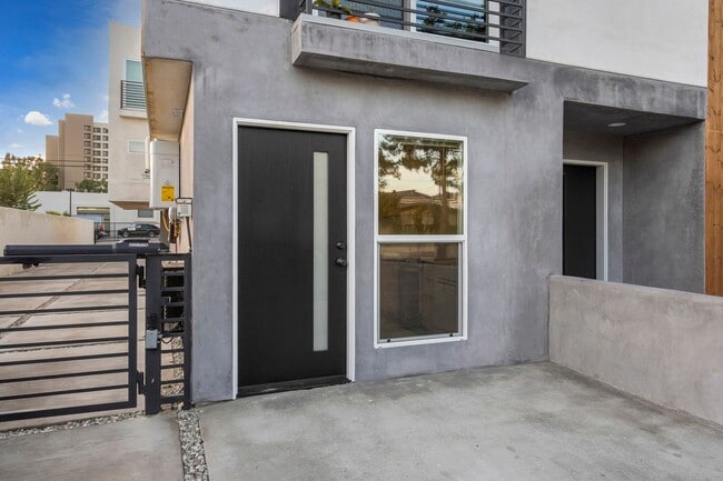 Photo - 1825 S Orange Dr