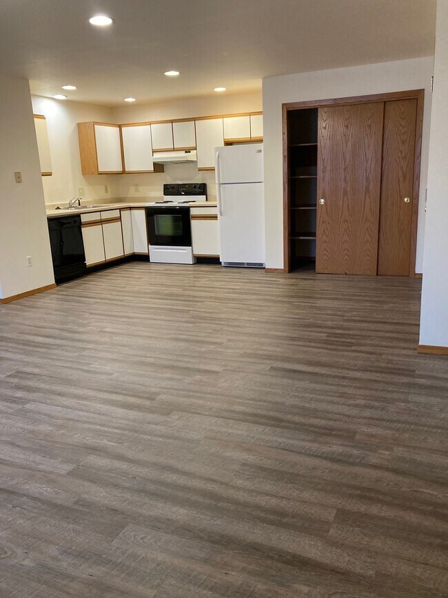 Building Photo - Alpine Haus LLC